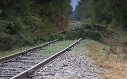 Διαδρομές σιδηροδρόμου που εμποδίζονται μετά από τον τυφώνα Φλωρεντία στοκ εικόνες Διαδρομές σιδηροδρόμου που εμποδίζονται μετά από τον τυφώνα Φλωρεντία στοκ εικόνες