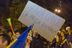Διαμαρτυρίες ενάντια στη χρυσή εξαγωγή κυανιδίου σε Rosia Μοντάνα στοκ εικόνες Διαμαρτυρίες ενάντια στη χρυσή εξαγωγή κυανιδίου σε Rosia Μοντάνα στοκ εικόνες