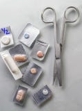 Διαφορετικοί τύποι φαρμάκων με το ψαλίδι σε ένα νοσοκομείο στοκ εικόνες Διαφορετικοί τύποι φαρμάκων με το ψαλίδι σε ένα νοσοκομείο στοκ εικόνες