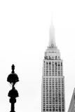 Εmpire State Building στην ομίχλη στοκ εικόνες Εmpire State Building στην ομίχλη στοκ εικόνες