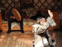Εθνική παραδοσιακή διακόσμηση της οροφής και των τοίχων του μογγολικού Yurt Εκλεκτής ποιότητας σχέδια ύφανσης Η διακόσμηση του Yu στοκ φωτογραφία με δικαίωμα ελεύθερης χρήσης Εθνική παραδοσιακή διακόσμηση της οροφής και των τοίχων του μογγολικού Yurt Εκλεκτής ποιότητας σχέδια ύφανσης Η διακόσμηση του Yu στοκ φωτογραφία με δικαίωμα ελεύθερης χρήσης