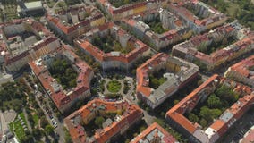 Εικονική παράσταση πόλης της Πράγας, πτήση πέρα από την πόλη Εναέρια άποψη της πανοραμικής άποψης πόλεων της Πράγας άνωθεν απόθεμα βίντεο Εικονική παράσταση πόλης της Πράγας, πτήση πέρα από την πόλη Εναέρια άποψη της πανοραμικής άποψης πόλεων της Πράγας άνωθεν απόθεμα βίντεο