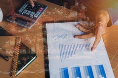 Εκλεκτική έννοια οργάνων μουσικής εστίασης και υποβάθρου ανθρώπων Στοκ εικόνες με δικαίωμα ελεύθερης χρήσης Εκλεκτική έννοια οργάνων μουσικής εστίασης και υποβάθρου ανθρώπων Στοκ εικόνες με δικαίωμα ελεύθερης χρήσης