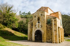 Εκκλησία του SAN Miguel de Lillo, Οβηέδο, αστουρίες, Ισπανία Προ-Ρώμη Στοκ εικόνα με δικαίωμα ελεύθερης χρήσης Εκκλησία του SAN Miguel de Lillo, Οβηέδο, αστουρίες, Ισπανία Προ-Ρώμη Στοκ εικόνα με δικαίωμα ελεύθερης χρήσης