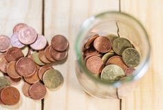 Εκτός από τα χρήματα και τις τραπεζικές εργασίες απολογισμού για την επιχειρησιακή έννοια χρηματοδότησης στοκ εικόνα Εκτός από τα χρήματα και τις τραπεζικές εργασίες απολογισμού για την επιχειρησιακή έννοια χρηματοδότησης στοκ εικόνα