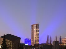 Ελαφρύ φεστιβάλ Αϊντχόβεν, μπλε ορίζοντας, ηλιοβασίλεμα πυράκτωσης στοκ φωτογραφίες Ελαφρύ φεστιβάλ Αϊντχόβεν, μπλε ορίζοντας, ηλιοβασίλεμα πυράκτωσης στοκ φωτογραφίες
