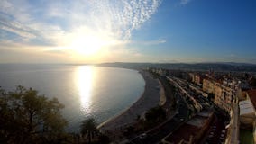 Εναέρια άποψη ηλιοβασιλέματος του κόλπου του διάσημου αγγέλου από το Hill του Castle, Νίκαια φιλμ μικρού μήκους Εναέρια άποψη ηλιοβασιλέματος του κόλπου του διάσημου αγγέλου από το Hill του Castle, Νίκαια φιλμ μικρού μήκους