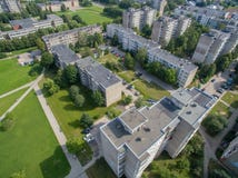 Εναέρια άποψη της περιοχής Kalnieciai σε Kaunas στοκ φωτογραφία με δικαίωμα ελεύθερης χρήσης Εναέρια άποψη της περιοχής Kalnieciai σε Kaunas στοκ φωτογραφία με δικαίωμα ελεύθερης χρήσης