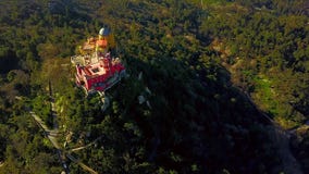 Εναέρια άποψη του παλατιού Pena σε Sintra, Πορτογαλία φιλμ μικρού μήκους Εναέρια άποψη του παλατιού Pena σε Sintra, Πορτογαλία φιλμ μικρού μήκους