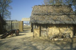 Εξωτερικό να ενσωματώσει ιστορικό Jamestown, Βιρτζίνια, περιοχή της πρώτης αγγλικής αποικίας στοκ φωτογραφία Εξωτερικό να ενσωματώσει ιστορικό Jamestown, Βιρτζίνια, περιοχή της πρώτης αγγλικής αποικίας στοκ φωτογραφία