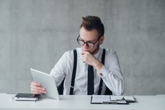 Επαγγελματικός επικεφαλής κυνηγός επιχείρησης σταδιοδρομίας σύγχρονος στοκ φωτογραφίες με δικαίωμα ελεύθερης χρήσης Επαγγελματικός επικεφαλής κυνηγός επιχείρησης σταδιοδρομίας σύγχρονος στοκ φωτογραφίες με δικαίωμα ελεύθερης χρήσης