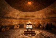 Εσωτερικό ενός μεγάλου τούβλου που κάνει τον κλίβανο στοκ εικόνες με δικαίωμα ελεύθερης χρήσης Εσωτερικό ενός μεγάλου τούβλου που κάνει τον κλίβανο στοκ εικόνες με δικαίωμα ελεύθερης χρήσης