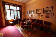 Εσωτερικό του σπιτιού Sigmund Freud στη Βιέννη στοκ εικόνες με δικαίωμα ελεύθερης χρήσης Εσωτερικό του σπιτιού Sigmund Freud στη Βιέννη στοκ εικόνες με δικαίωμα ελεύθερης χρήσης