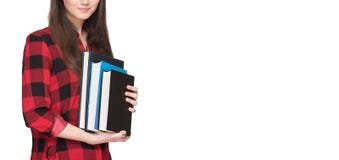Ευτυχισμένη ζωή σπουδαστών Ελκυστικά εύθυμα νέα βιβλία εκμετάλλευσης γυναικών σπουδαστών, που απομονώνονται στο λευκό Στοκ Εικόνα Ευτυχισμένη ζωή σπουδαστών Ελκυστικά εύθυμα νέα βιβλία εκμετάλλευσης γυναικών σπουδαστών, που απομονώνονται στο λευκό Στοκ Εικόνα