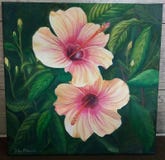Ζωγραφική hibiscus των λουλουδιών που χρωματίζονται στο πετρέλαιο το καλοκαίρι ελεύθερη απεικόνιση δικαιώματος Ζωγραφική hibiscus των λουλουδιών που χρωματίζονται στο πετρέλαιο το καλοκαίρι ελεύθερη απεικόνιση δικαιώματος