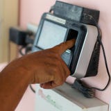 Η ανίχνευση δάχτυλων αρχίζει την εργασία χεριών στοκ εικόνες Η ανίχνευση δάχτυλων αρχίζει την εργασία χεριών στοκ εικόνες