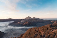 Η ανατολή του ηφαιστείου Bromo, πυροβολισμός στην Ιάβα, indunesia στοκ εικόνες με δικαίωμα ελεύθερης χρήσης Η ανατολή του ηφαιστείου Bromo, πυροβολισμός στην Ιάβα, indunesia στοκ εικόνες με δικαίωμα ελεύθερης χρήσης