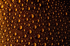 Η βροχή μειώνεται burbles Η βροχή μειώνεται burbles