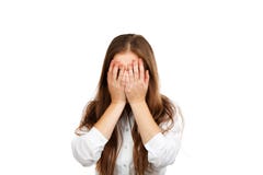 Η επιχειρησιακή γυναίκα καλύπτει το πρόσωπό της με τα χέρια της στοκ εικόνες Η επιχειρησιακή γυναίκα καλύπτει το πρόσωπό της με τα χέρια της στοκ εικόνες