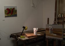 Η ζωγραφική ζωής δωματίων τέχνης ακόμα και η επίδειξη της ζάχαρης αντιτίθενται σε έναν πίνακα με το φως στοκ εικόνα Η ζωγραφική ζωής δωματίων τέχνης ακόμα και η επίδειξη της ζάχαρης αντιτίθενται σε έναν πίνακα με το φως στοκ εικόνα