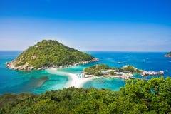 Η υψηλότερη άποψη του nangyuan νησιού koh στο tao Ταϊλάνδη στο όμορφο υπόβαθρο τοπίων φύσης στοκ φωτογραφία Η υψηλότερη άποψη του nangyuan νησιού koh στο tao Ταϊλάνδη στο όμορφο υπόβαθρο τοπίων φύσης στοκ φωτογραφία