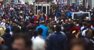 ΙΣΤΑΝΜΠΟΎΛ, ΤΟΥΡΚΙΑ - 23 Ιουλίου 2016: Οδός Istiklal, Taksim Timelapse απόθεμα βίντεο ΙΣΤΑΝΜΠΟΎΛ, ΤΟΥΡΚΙΑ - 23 Ιουλίου 2016: Οδός Istiklal, Taksim Timelapse απόθεμα βίντεο