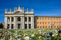 Καθεδρικός ναός του ST John ο βαπτιστικός στο Hill Lateran στη Ρώμη στοκ φωτογραφίες Καθεδρικός ναός του ST John ο βαπτιστικός στο Hill Lateran στη Ρώμη στοκ φωτογραφίες