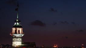 Καθορισμός χρονικού σφάλματος πύργων κοριτσιών της Ιστανμπούλ υψηλός 4K εξαιρετικά απόθεμα βίντεο Καθορισμός χρονικού σφάλματος πύργων κοριτσιών της Ιστανμπούλ υψηλός 4K εξαιρετικά απόθεμα βίντεο