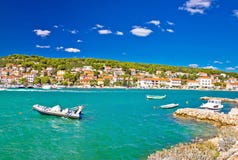 Κανάλι Tisno του νησιού Murter στοκ φωτογραφία με δικαίωμα ελεύθερης χρήσης Κανάλι Tisno του νησιού Murter στοκ φωτογραφία με δικαίωμα ελεύθερης χρήσης