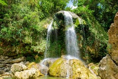 Καταρράκτης σε Soroa στη δυτική Κούβα στοκ εικόνα Καταρράκτης σε Soroa στη δυτική Κούβα στοκ εικόνα