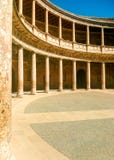 Κατασκευή αναγέννησης Alhambra στη Γρανάδα, Ανδαλουσία στοκ εικόνα με δικαίωμα ελεύθερης χρήσης Κατασκευή αναγέννησης Alhambra στη Γρανάδα, Ανδαλουσία στοκ εικόνα με δικαίωμα ελεύθερης χρήσης