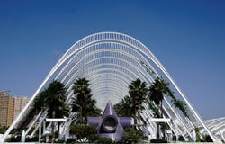 Λ ` Umbracle στην πόλη των τεχνών και των επιστημών, Βαλένθια στοκ εικόνα Λ ` Umbracle στην πόλη των τεχνών και των επιστημών, Βαλένθια στοκ εικόνα