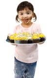 λατρευτό μικρό παιδί κοριτσιών cupcakes στοκ φωτογραφία λατρευτό μικρό παιδί κοριτσιών cupcakes στοκ φωτογραφία