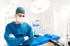 Λεπτομέρειες χειρουργικών επεμβάσεων - ιατρικός χειρούργος που εργάζεται στο νοσοκομείο στοκ εικόνα με δικαίωμα ελεύθερης χρήσης Λεπτομέρειες χειρουργικών επεμβάσεων - ιατρικός χειρούργος που εργάζεται στο νοσοκομείο στοκ εικόνα με δικαίωμα ελεύθερης χρήσης
