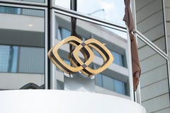 Λογότυπο Sofitel στην πρόσοψη στοκ φωτογραφίες Λογότυπο Sofitel στην πρόσοψη στοκ φωτογραφίες