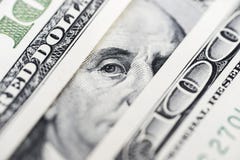 Μάτια του Benjamin Franklin ` s από έναν λογαριασμό εκατό-δολαρίων Το πρόσωπο του Benjamin Franklin στο τραπεζογραμμάτιο εκατό δο στοκ φωτογραφία με δικαίωμα ελεύθερης χρήσης Μάτια του Benjamin Franklin ` s από έναν λογαριασμό εκατό-δολαρίων Το πρόσωπο του Benjamin Franklin στο τραπεζογραμμάτιο εκατό δο στοκ φωτογραφία με δικαίωμα ελεύθερης χρήσης