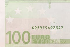 Μέρος του ευρο- τραπεζογραμματίου εκατό στοκ εικόνα με δικαίωμα ελεύθερης χρήσης Μέρος του ευρο- τραπεζογραμματίου εκατό στοκ εικόνα με δικαίωμα ελεύθερης χρήσης