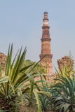 Μιναρές Minar Qutub στο Δελχί, Indi στοκ φωτογραφίες Μιναρές Minar Qutub στο Δελχί, Indi στοκ φωτογραφίες