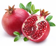 μισό juicy ρόδι φύλλων του