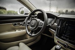 ΜΟΣΧΑ, ΡΩΣΙΑ - 3 ΜΑΐΟΥ 2017 ΔΙΑΓΩΝΙΑ ΧΩΡΑ ΤΗΣ VOLVO V90, ΕΣΩΤΕΡΙΚΉ ΆΠΟΨΗ Δοκιμή της νέας διαγώνιας χώρας της VOLVO V90 Αυτό το αυ στοκ φωτογραφία με δικαίωμα ελεύθερης χρήσης ΜΟΣΧΑ, ΡΩΣΙΑ - 3 ΜΑΐΟΥ 2017 ΔΙΑΓΩΝΙΑ ΧΩΡΑ ΤΗΣ VOLVO V90, ΕΣΩΤΕΡΙΚΉ ΆΠΟΨΗ Δοκιμή της νέας διαγώνιας χώρας της VOLVO V90 Αυτό το αυ στοκ φωτογραφία με δικαίωμα ελεύθερης χρήσης