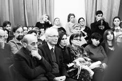 Μουσικοί που αποδίδουν στη αίθουσα συναυλιών Aram Khachatryan στοκ φωτογραφίες με δικαίωμα ελεύθερης χρήσης Μουσικοί που αποδίδουν στη αίθουσα συναυλιών Aram Khachatryan στοκ φωτογραφίες με δικαίωμα ελεύθερης χρήσης