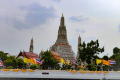 Μπανγκόκ, Ταϊλάνδη - 18 Μαΐου 2019: Το Wat Arun, τοπικά γνωστό ως Wat Chaeng, είναι τοποθετημένο στην τράπεζα δυτικού Thonburi το στοκ εικόνες με δικαίωμα ελεύθερης χρήσης Μπανγκόκ, Ταϊλάνδη - 18 Μαΐου 2019: Το Wat Arun, τοπικά γνωστό ως Wat Chaeng, είναι τοποθετημένο στην τράπεζα δυτικού Thonburi το στοκ εικόνες με δικαίωμα ελεύθερης χρήσης