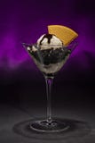 Μπισκότα και παγωτό σε ένα Martini γυαλί Στοκ Εικόνα Μπισκότα και παγωτό σε ένα Martini γυαλί Στοκ Εικόνα