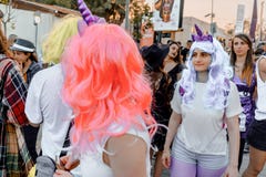 ΜΠΥΡΑ SHEVA, ΙΣΡΑΉΛ - 1 ΜΑΡΤΊΟΥ 2018: Μεταμφίεση οδών Purim στην οδό σε μπύρα-Sheva Ευτυχής ημέρα purim στο Ισραήλ στοκ φωτογραφία ΜΠΥΡΑ SHEVA, ΙΣΡΑΉΛ - 1 ΜΑΡΤΊΟΥ 2018: Μεταμφίεση οδών Purim στην οδό σε μπύρα-Sheva Ευτυχής ημέρα purim στο Ισραήλ στοκ φωτογραφία