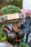 Νέοι μίμοι με προσωπείο ( έτους Silvesterchlausen) σε Urnasch, Appenzell στοκ εικόνα Νέοι μίμοι με προσωπείο ( έτους Silvesterchlausen) σε Urnasch, Appenzell στοκ εικόνα
