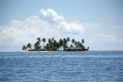 Νησιά παραδείσου σε Guna Yala, Kuna Yala, SAN Blas, Παναμάς Ηλιοβασίλεμα Ανατολή στοκ φωτογραφίες Νησιά παραδείσου σε Guna Yala, Kuna Yala, SAN Blas, Παναμάς Ηλιοβασίλεμα Ανατολή στοκ φωτογραφίες