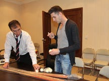 Ο επαγγελματικός φορέας Mark Selby σνούκερ της Αγγλίας δίνει τα αυτόγραφα κατά τη διάρκεια του “Victoria Βουλγαρία open†πρω στοκ εικόνα Ο επαγγελματικός φορέας Mark Selby σνούκερ της Αγγλίας δίνει τα αυτόγραφα κατά τη διάρκεια του “Victoria Βουλγαρία open†πρω στοκ εικόνα