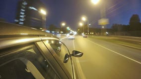 Οδήγηση στην εθνική οδό πόλεων νύχτας Θολωμένος timelapse Άποψη από έξω από την καμπίνα απόθεμα βίντεο Οδήγηση στην εθνική οδό πόλεων νύχτας Θολωμένος timelapse Άποψη από έξω από την καμπίνα απόθεμα βίντεο