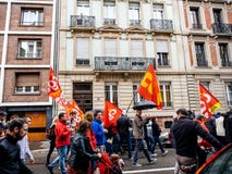 Οι διαμαρτυρίες στη Γαλλία ενάντια σε Macron μεταρρυθμίζουν τους βαδίζοντας ανθρώπους στοκ φωτογραφίες Οι διαμαρτυρίες στη Γαλλία ενάντια σε Macron μεταρρυθμίζουν τους βαδίζοντας ανθρώπους στοκ φωτογραφίες