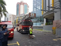 5 Οκτωβρίου 2016 Subang Jaya, Μαλαισία Η άσκηση τρυπανιών πυρκαγιάς στο ξενοδοχείο Subang USJ Συνόδων Κορυφής έγινε σήμερα το πρω στοκ φωτογραφία με δικαίωμα ελεύθερης χρήσης 5 Οκτωβρίου 2016 Subang Jaya, Μαλαισία Η άσκηση τρυπανιών πυρκαγιάς στο ξενοδοχείο Subang USJ Συνόδων Κορυφής έγινε σήμερα το πρω στοκ φωτογραφία με δικαίωμα ελεύθερης χρήσης